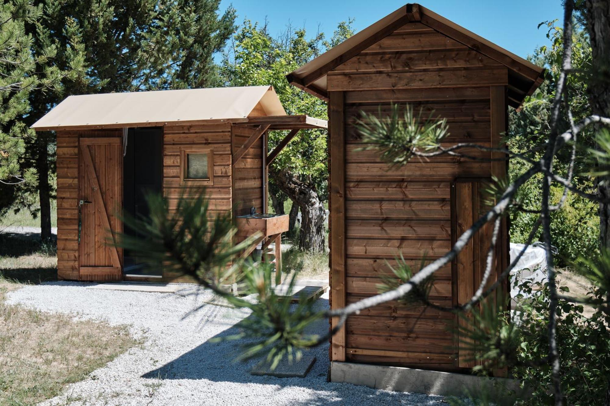 Les Maisons De Chante Oiseau Sigonce Room photo
