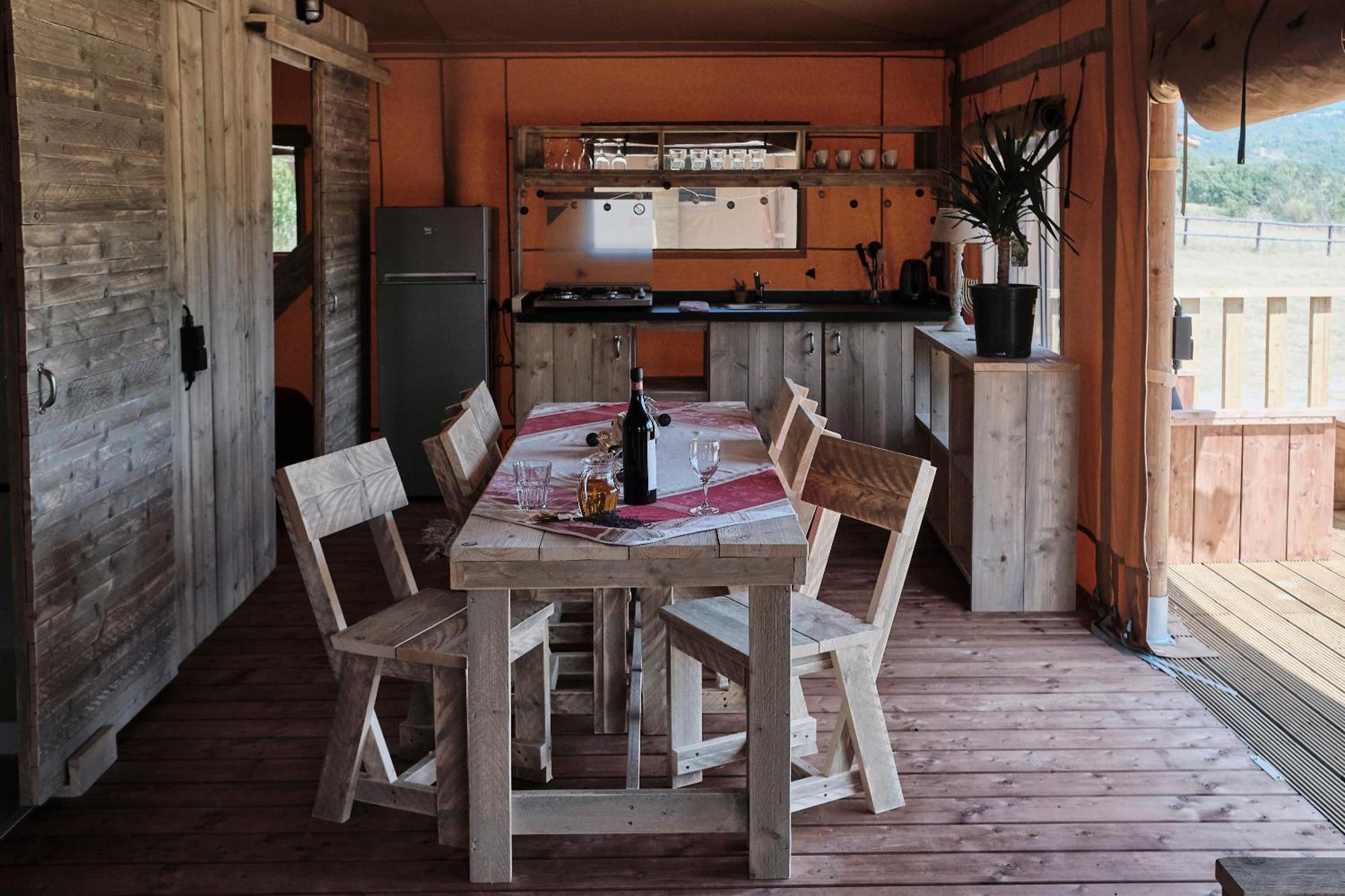 Les Maisons De Chante Oiseau Sigonce Room photo